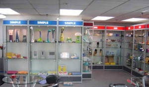 鈦合金批發 精品槽板展柜展架 定做手機柜臺 服裝貨架質優價廉